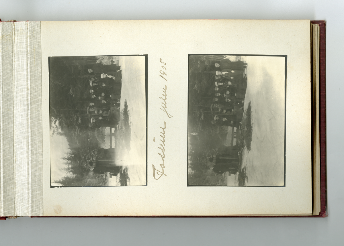 Fotoalbum tilhørende familien Aall på Ulefos hovedgård (Ulefos, Telemark). 

Fotoalbum med bilder av familieliv, reiser, Ulefos hovedgård, familien Aall, hjem, utland,  vinter, jul, vennskap, skøyter, dans, m.m.