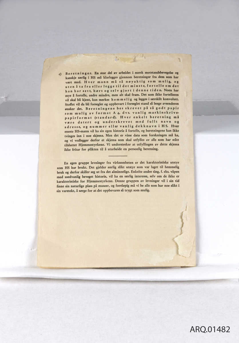 Hefte fra hjemmestykens sentralledelse , om sikring av historisk kildemateriell.