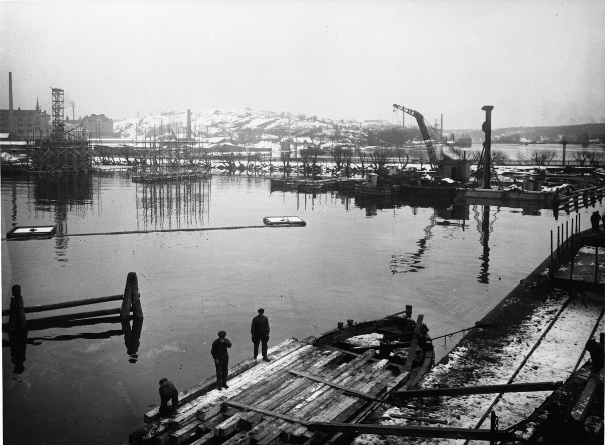 Byggherre: Byggnadsaktiebolaget Contractor, Stockholm. Arbetsbild från Nya Liljeholmsbron.