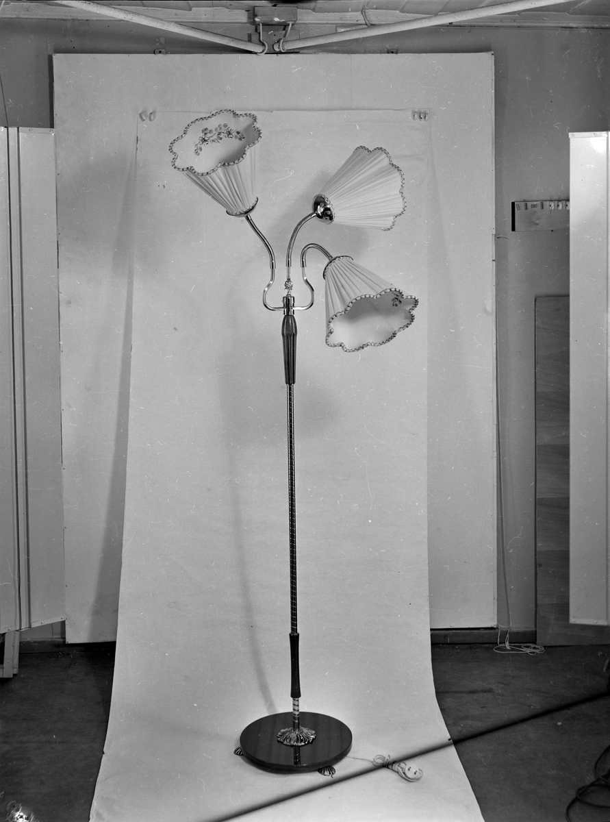 Div. lamper fra E. Fjeldseth A/S