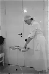 Operasjon på Røde Kors Klinikk.