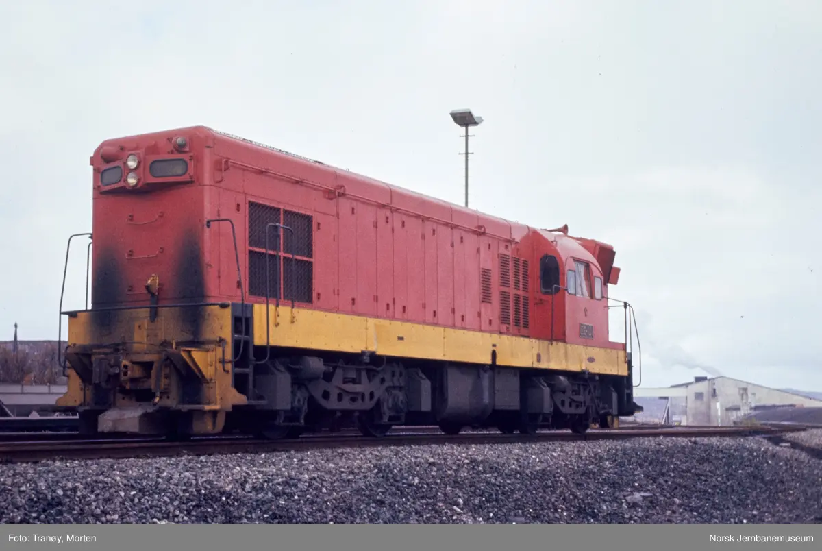Diesellokomotiv DE101 i Kirkenes