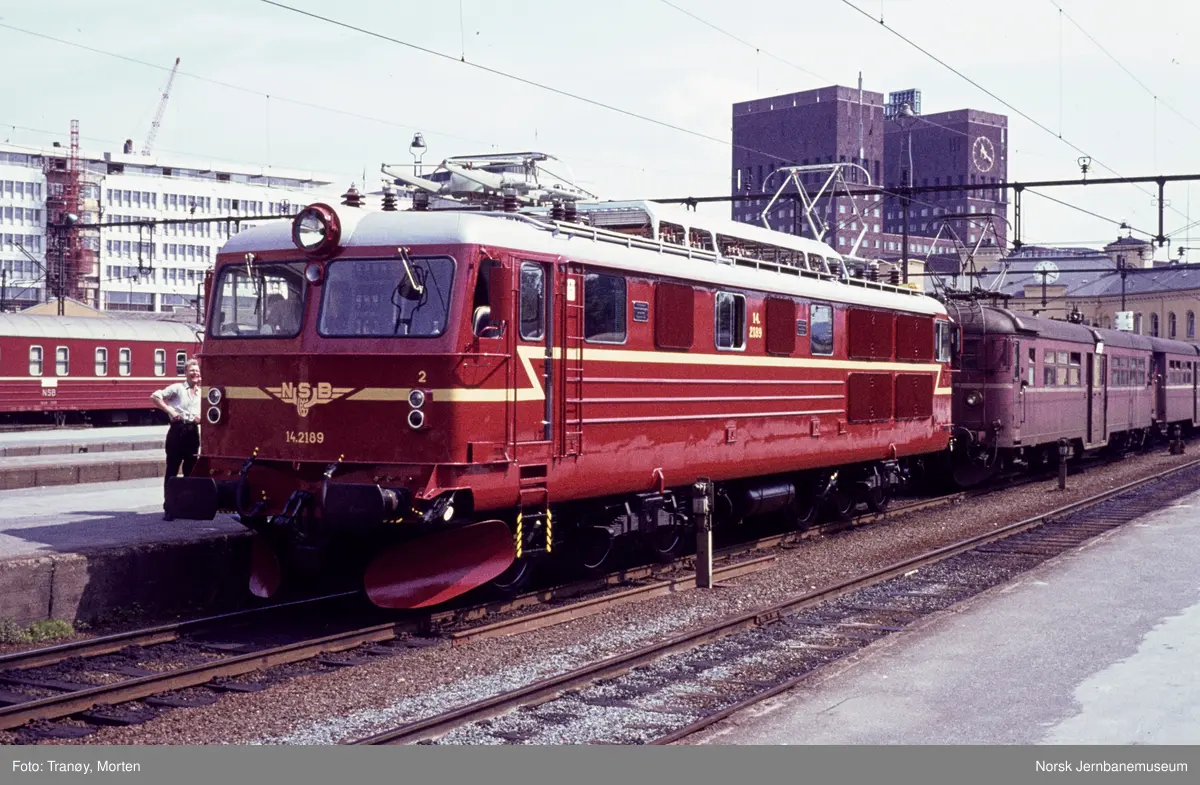 Prøvekjøring av nytt elektrisk lokomotiv El 14 2189, her på Oslo Vestbanestasjon