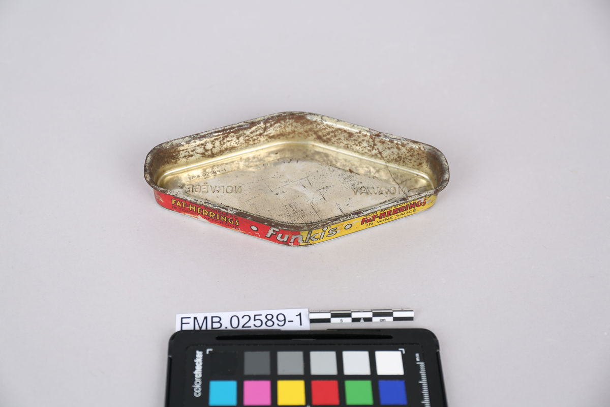 Emballasje av metall, Funkis-sild. Embalasje for sild i to foskjellige sauser.
