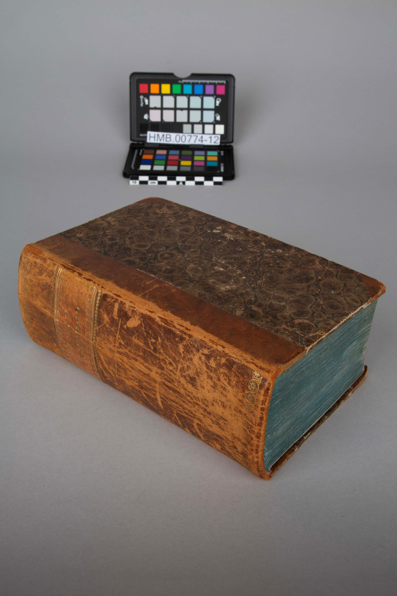 Lyder Sagen: Bergens befridelse. Innbundet, 786 sider. Bergen, 1824.