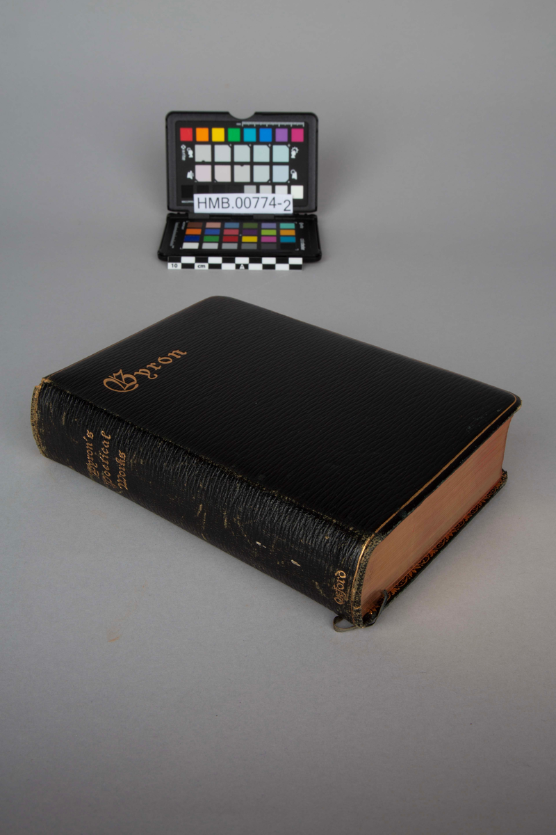 Lord Byron: The Poetical Work of Lord Byron. Innbundet, 924 sider. Oxford University Press 1907.