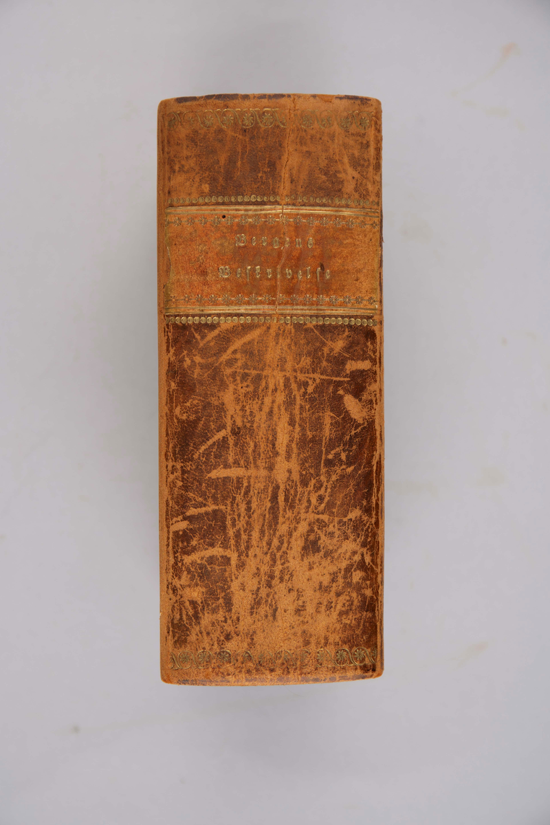 Lyder Sagen: Bergens befridelse. Innbundet, 786 sider. Bergen, 1824.