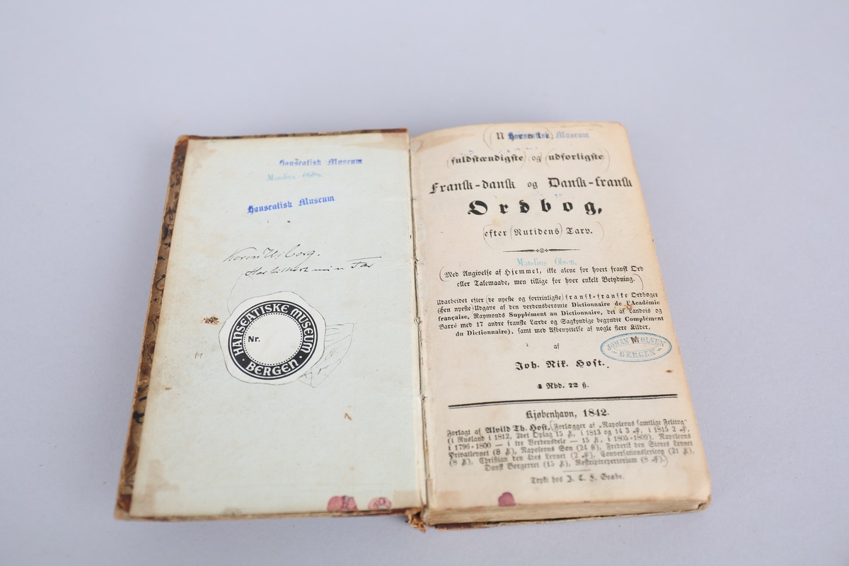 Fransk-dansk og Dansk-fransk Ordbog. Innbundet, 399 sider