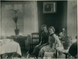 Bräckan. Anna Eriksson och Valborg Johansson