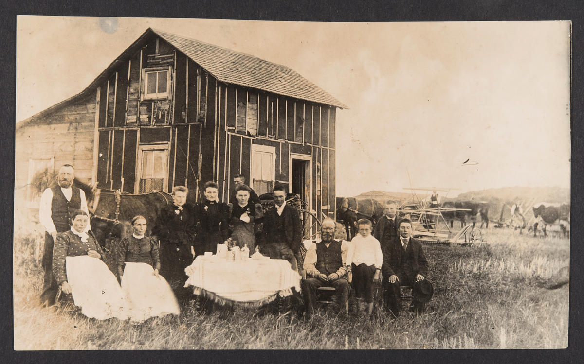 Bjørn Leverson, Garnaas,
Sheyenne, N. Dak,