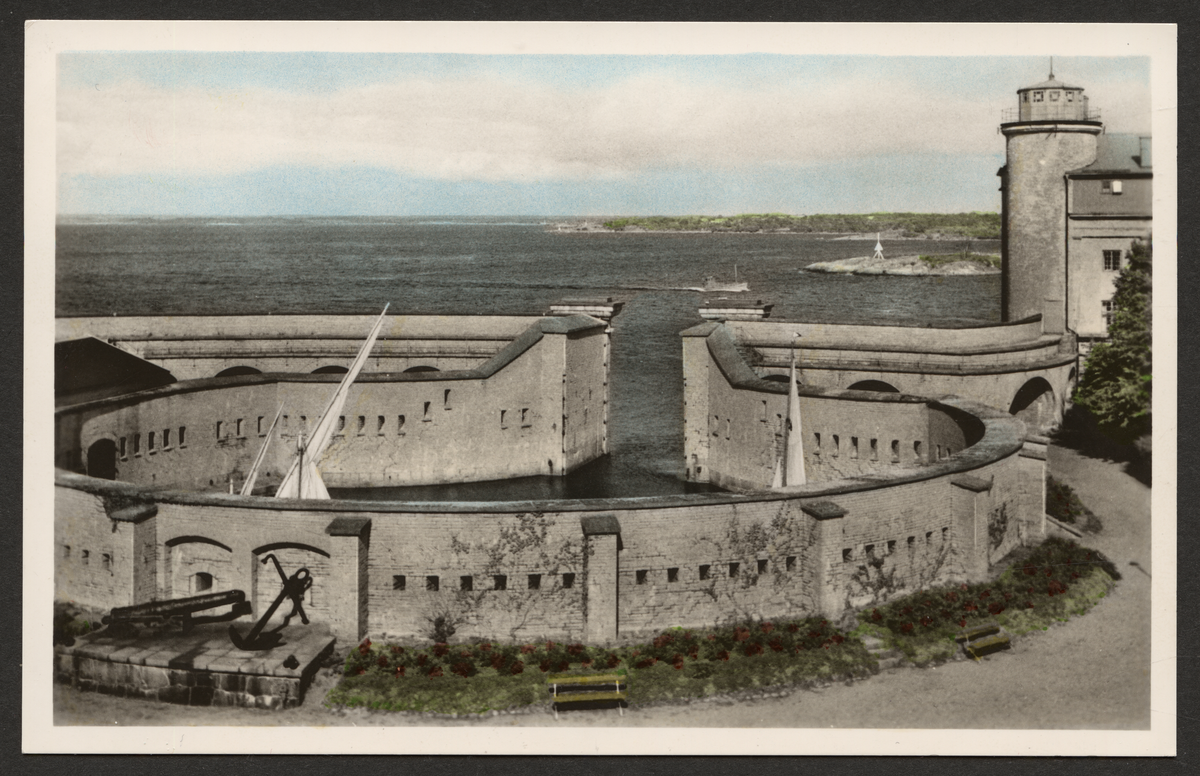 Vykort på kungsholms fort, borgggården med båthamnen.