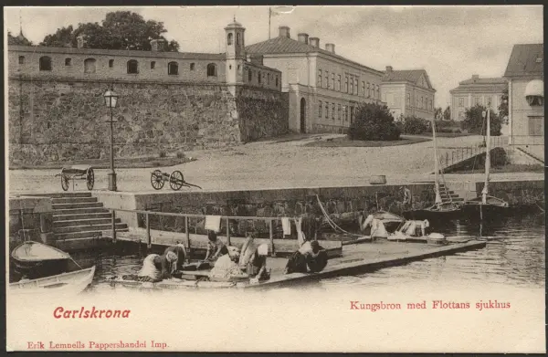 Carlskrona. Kungsbron med Flottans sjukhus.