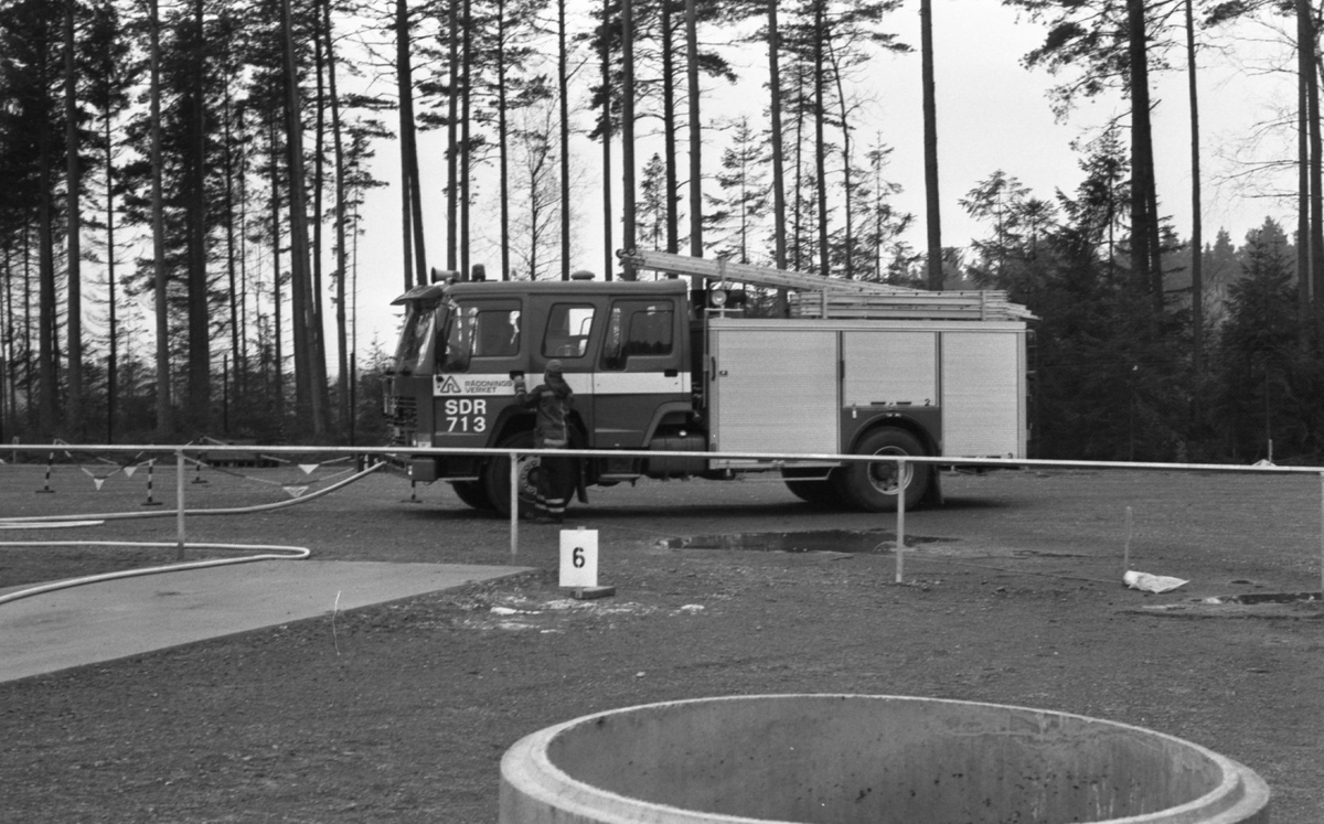 Första övningen på den nya ABC-banan i Skövde för Räddningsverket hösten 1989.