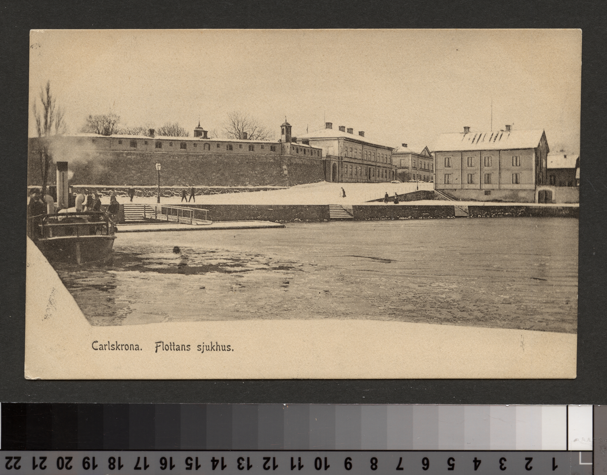 Bilden visar Bastion Aurora, Flottans sjukhus och Kungsbron på vintertid.