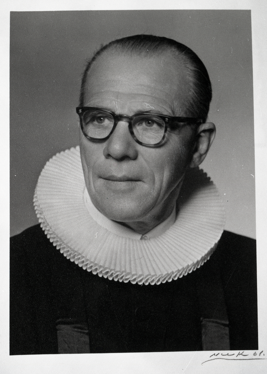 Bilde 1 : Sogneprest Wilhelm Artur Aas. 
Bilde 2 : Djupdal ektepar
Bilde 3 : Sogneprest Mikkel M. Fønhus
Bilde 4 : Sogneprest Mikael Gladhaug