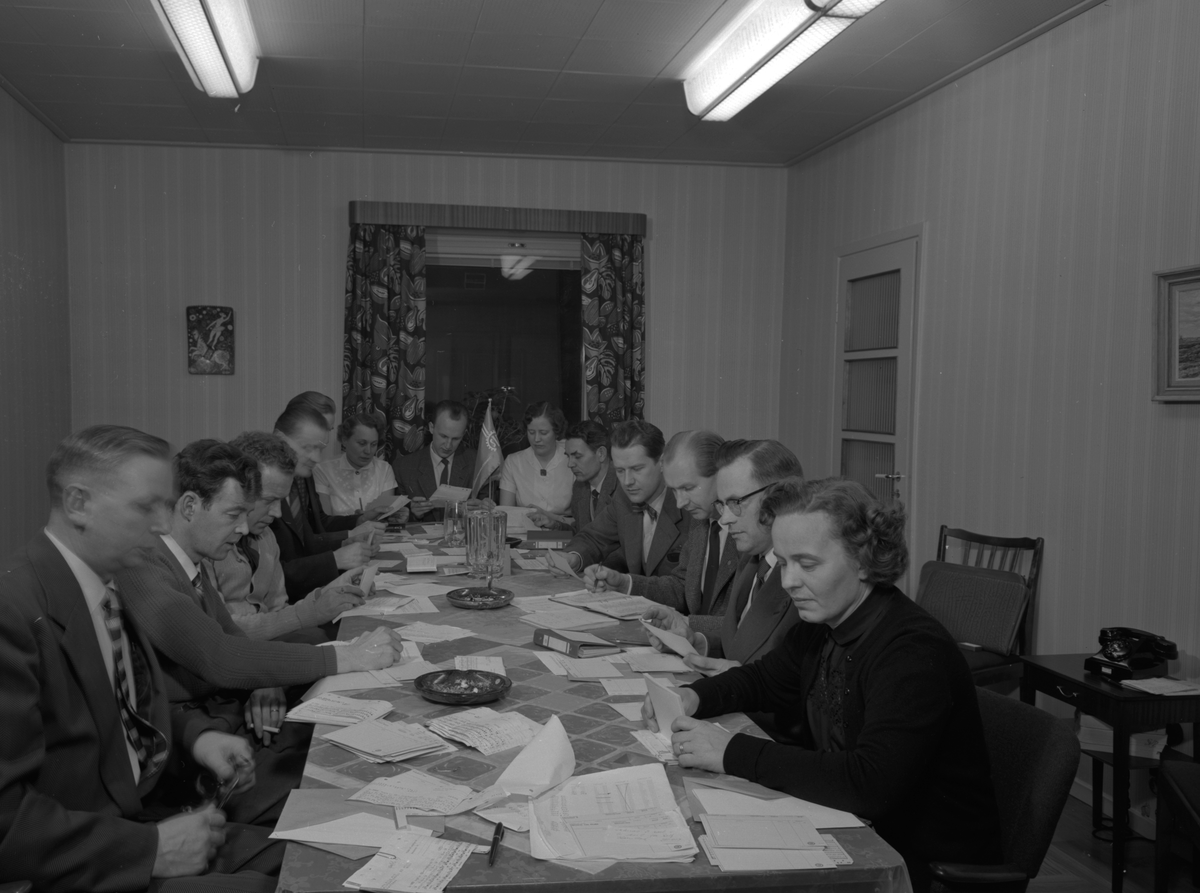 Bilden är tagen den 3 februari 1958 av Ateljé Eggeborn.