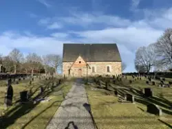 Kårsta kyrka och kyrkby