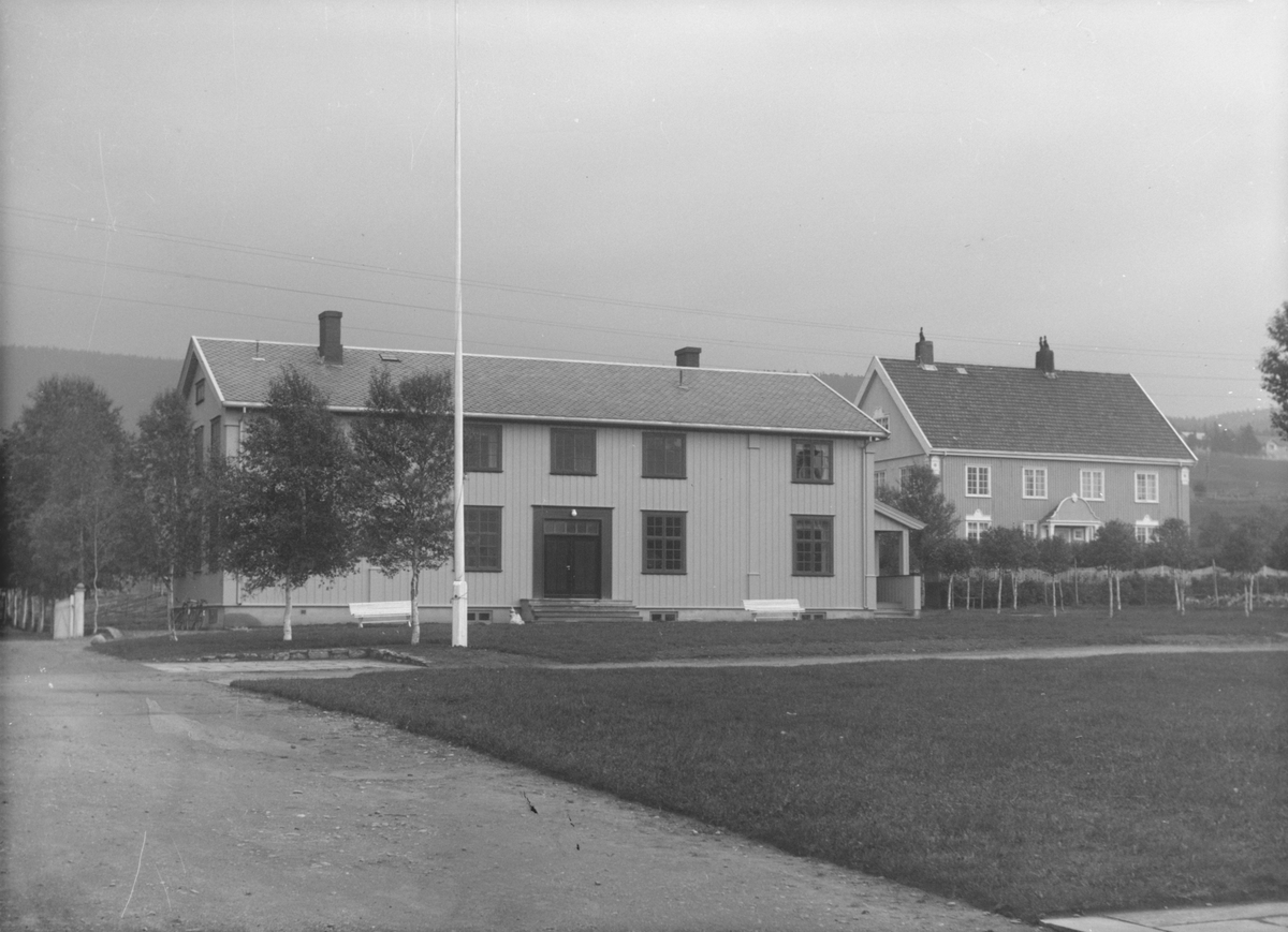 Storsteigen husmor- og landbruks-skoler. 