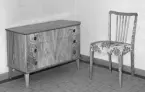Byrå och stol