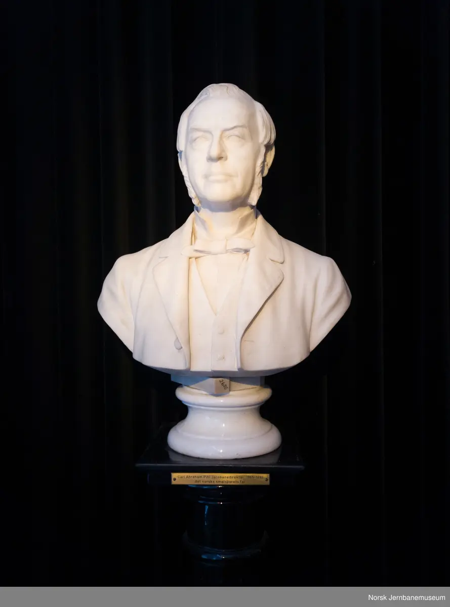 Marble bust of Carl Abraham Pihl (1825-1897), the direcor of the Norwegian State Railway (1865-1897). 