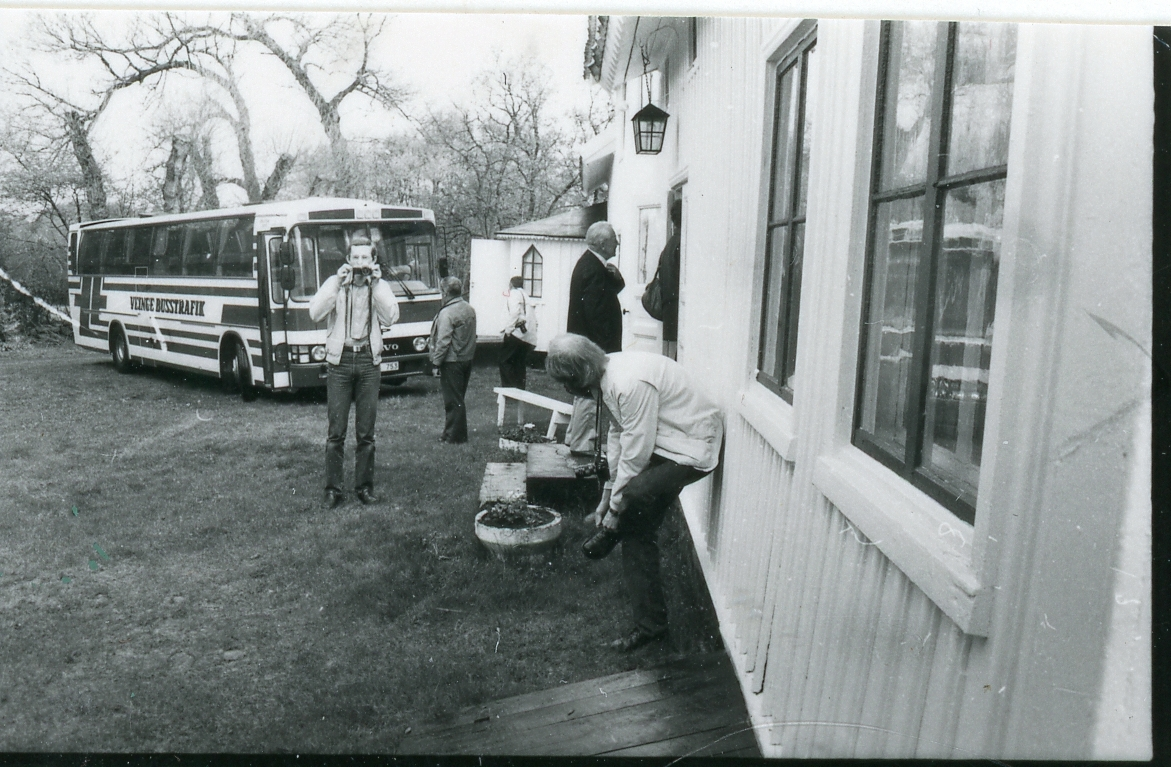 K-enheten: Stiftelsen Hallands länsmuseer Halmstad och Varberg. Personalutflykt till Nordhalland den 13 maj 1981.
Foto 1-16., 22-29 Personalutflykt till Nordhalland den 13 maj 1981. 
Foto 17-18 K-enheten: Christina Tullgren.
Foto 19-20: Industri...
Foto 21 K-enheten.