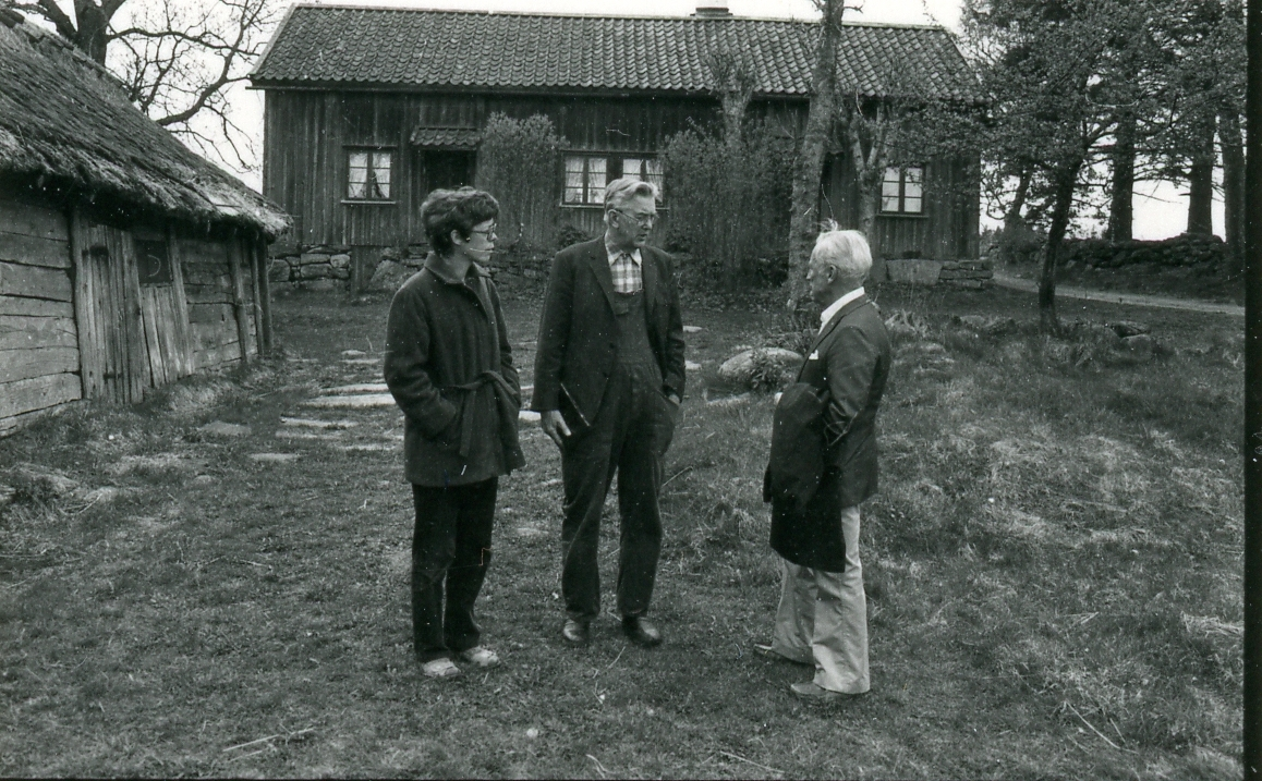 K-enheten: Stiftelsen Hallands länsmuseer Halmstad och Varberg. Personalutflykt till Nordhalland den 13 maj 1981.
Foto 1-16., 22-29 Personalutflykt till Nordhalland den 13 maj 1981. 
Foto 17-18 K-enheten: Christina Tullgren.
Foto 19-20: Industri...
Foto 21 K-enheten.
