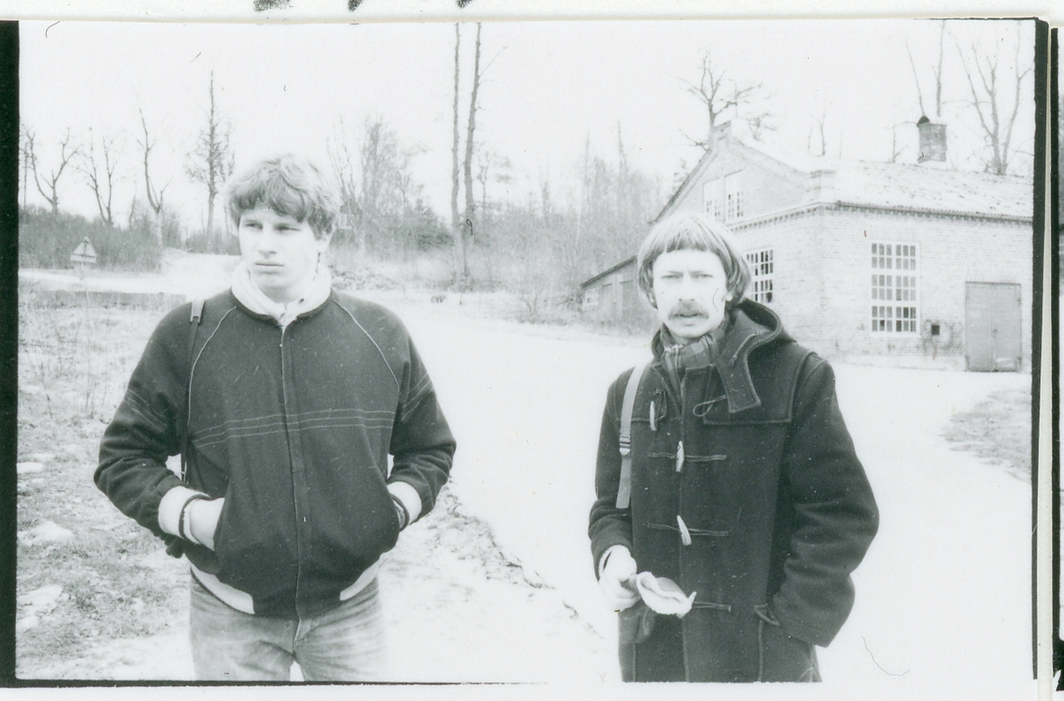 K-enheten: Stiftelsen Hallands länsmuseer Halmstad och Varberg. Personalutflykt till Nordhalland den 13 maj 1981.
Foto 1-16., 22-29 Personalutflykt till Nordhalland den 13 maj 1981. 
Foto 17-18 K-enheten: Christina Tullgren.
Foto 19-20: Industri...
Foto 21 K-enheten.