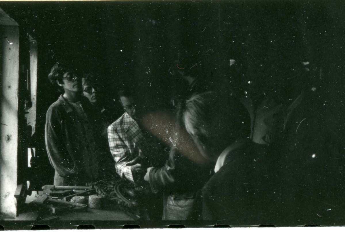 K-enheten: Stiftelsen Hallands länsmuseer Halmstad och Varberg. Personalutflykt till Nordhalland den 13 maj 1981.
Foto 1-16., 22-29 Personalutflykt till Nordhalland den 13 maj 1981. 
Foto 17-18 K-enheten: Christina Tullgren.
Foto 19-20: Industri...
Foto 21 K-enheten.