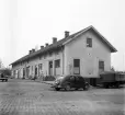 Magasinslängan intill gamla Gästis i Mjölby. Foto 1950.