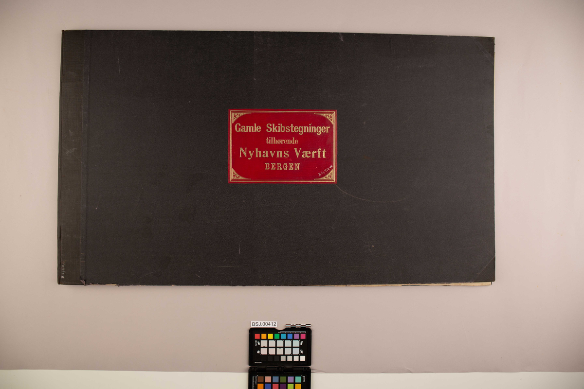 Mappe med 13 skipstegninger fra Nyhavns Verft.