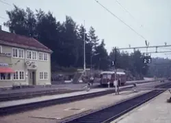 Dieselmotorvogn BM 87 08 på Nelaug stasjon