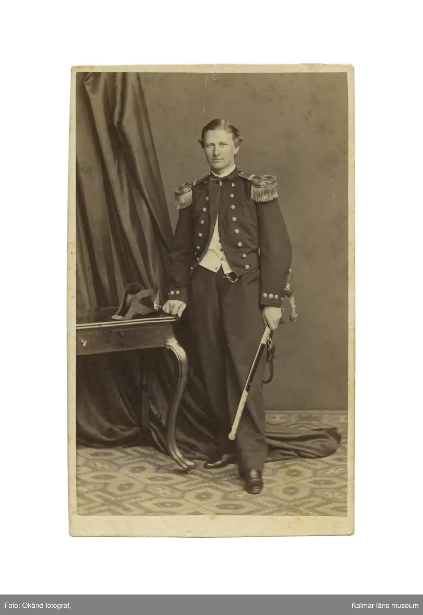 Palander af Vega, Adolf Arnold Louis, före adlandet Palander. Sjöofficer, forskningsresande.