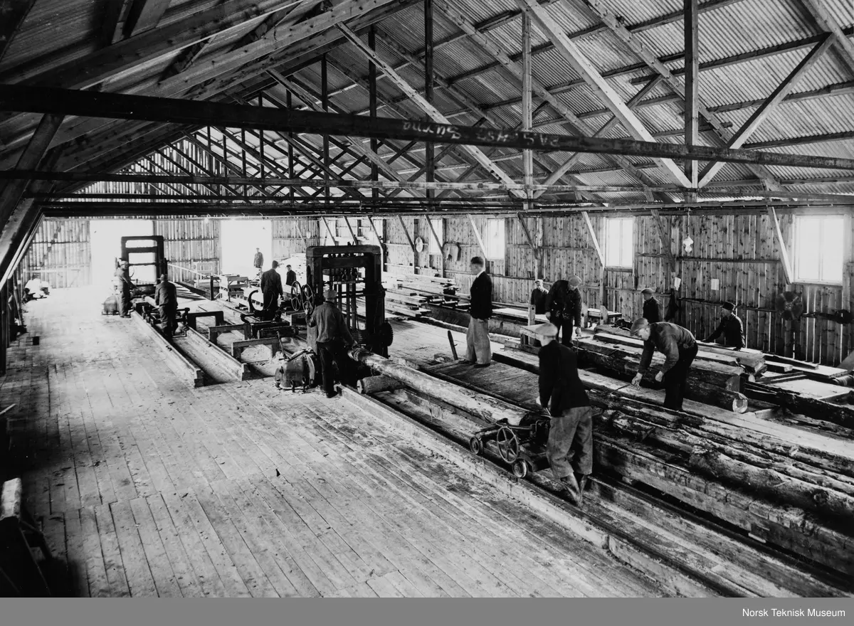 Ingebrigt Grimsmo Sag og kassefabrikk, Surnadal, fotografert i slutten av 1930-årene