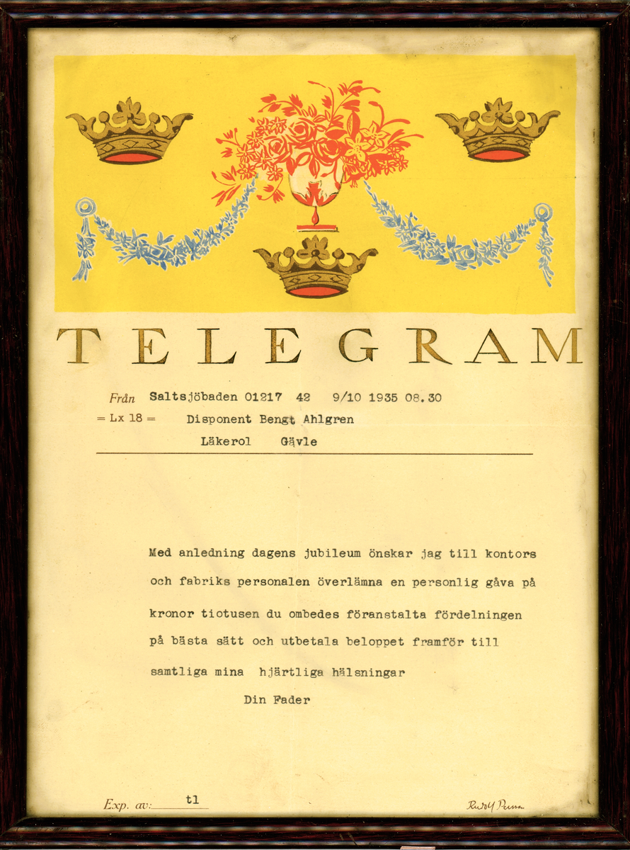 Telegram, inramade och inglasade. Samlingen innehåller 6 telegram från 1935 till 1965, skickade av A. Ahlgren till personalen, till Bengt Ahlgren samt till Ahlgrens fabrik från Norge (fadderhjälp till norska barn 1944). Alla telegram är arkiverade tillsammans av givaren i en arkivlåda märkt "TELEGRAM". Skador förekommer på de mörkbetsade träramarna.