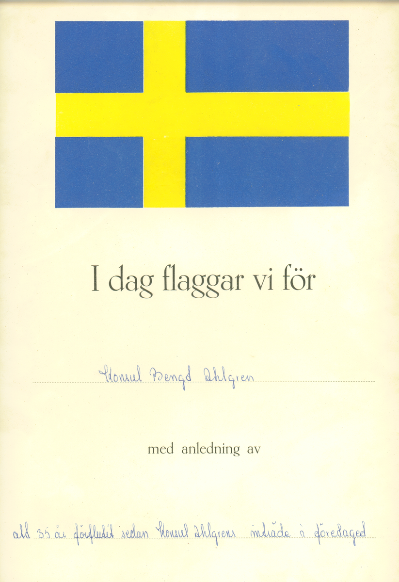 Tavlor, inramade och inglasade, från Ahlgrens Tekn. Fabrik. Samlingen innehåller 6 exemplar av diplom, telegram och tackkort som användes som väggdekorationer, utfärdade mellan 1939-1965. 
1) 1939 Hälsning med foto, tyska flotiljbesöket i Gävle. 
2) 1944 Diplom från Svenska Röda Korset. 
3) 1945 Gävle Stads förtjänstmedalj till Adolf Ahlgren. 
4) 1956 Gävle Stads försjänstmedalj till Bengt Ahlgren. 
5) 1965 Hemvärnets förtjänstplakett till Ahlgrens Tekn. Fabrik. 
6) 1965 Telegram till Bengt Ahlgren från personalen.