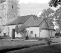 Under ledning av arkitekt Erik Lundberg restaurerades till delar Herrestad kyrka 1950. I huvudsak gavs kyrkan ny fasadputs vid sidan av smärre takarbeten.