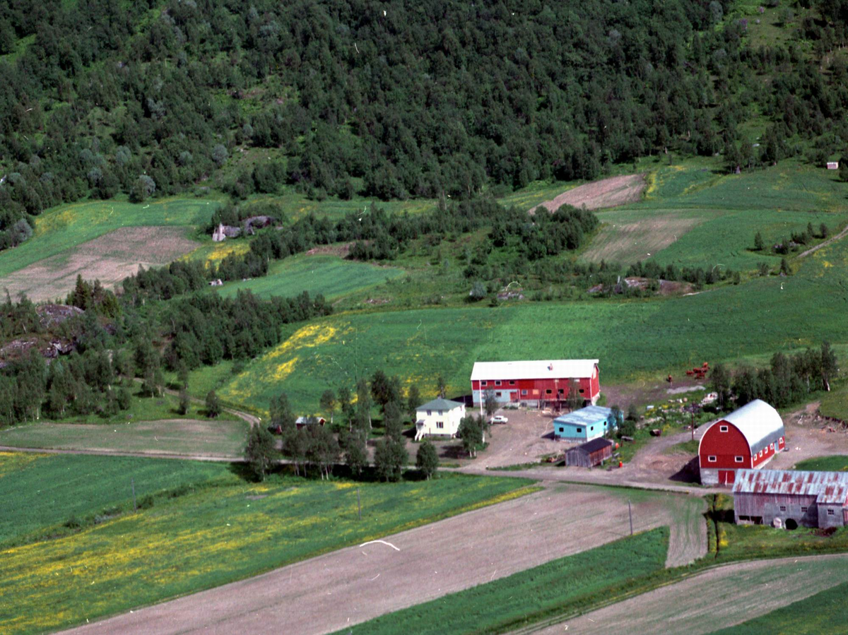 Flyfoto over Bardu kommune. 
