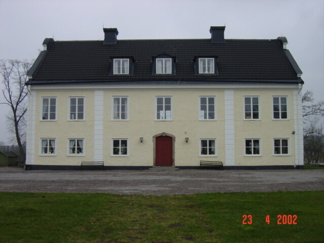 Sundsör, Huvudbyggnad med o kringliggande byggnader

Bilderna är från 2002 och del av ett bevarandeprogram som Turinge Taxinge Hembygdsförening gjorde på uppdrag från Nykvarns kommun