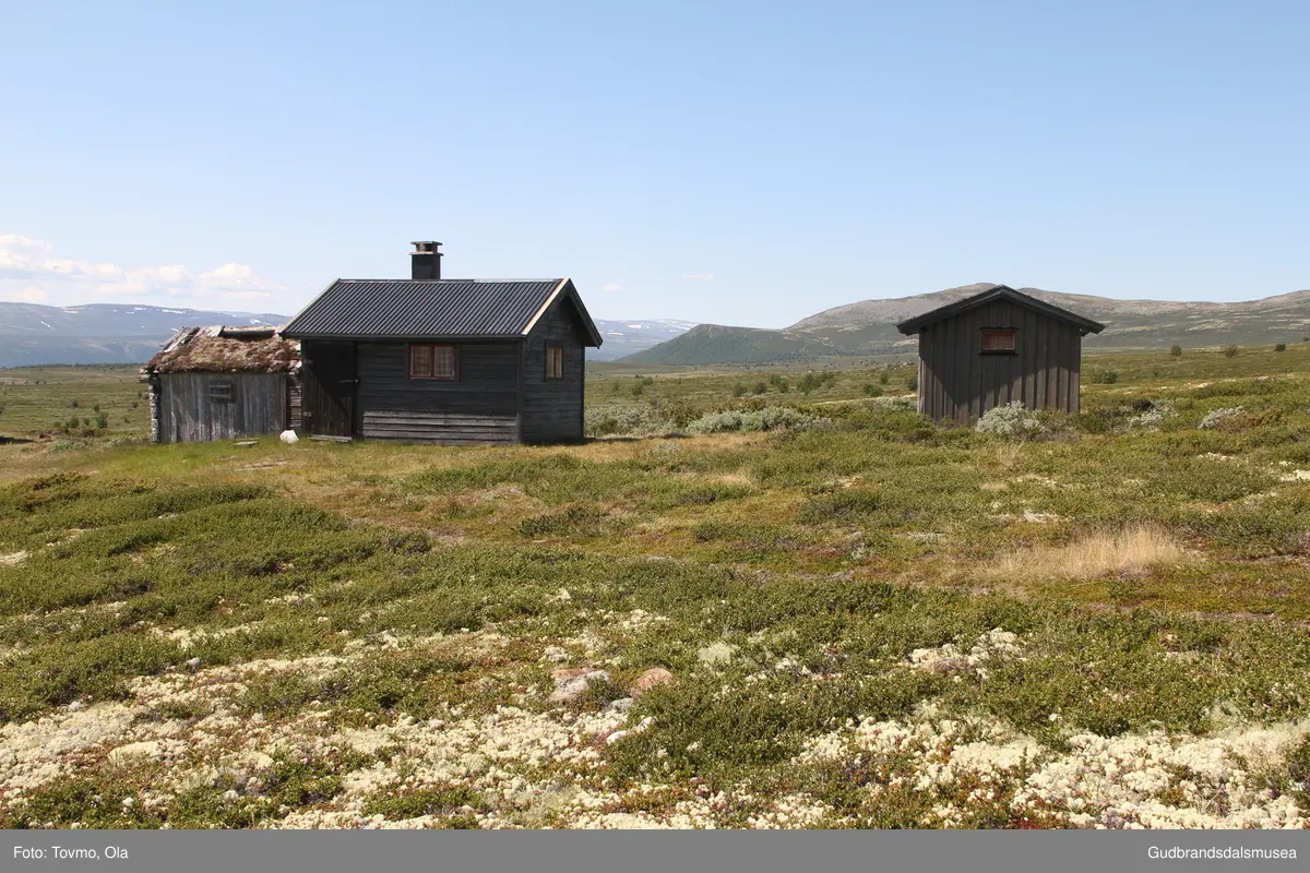 Måsåhus til Engen på Dovre. Måsåhuset står ved vestre enden av Einsethøe i Dovre.