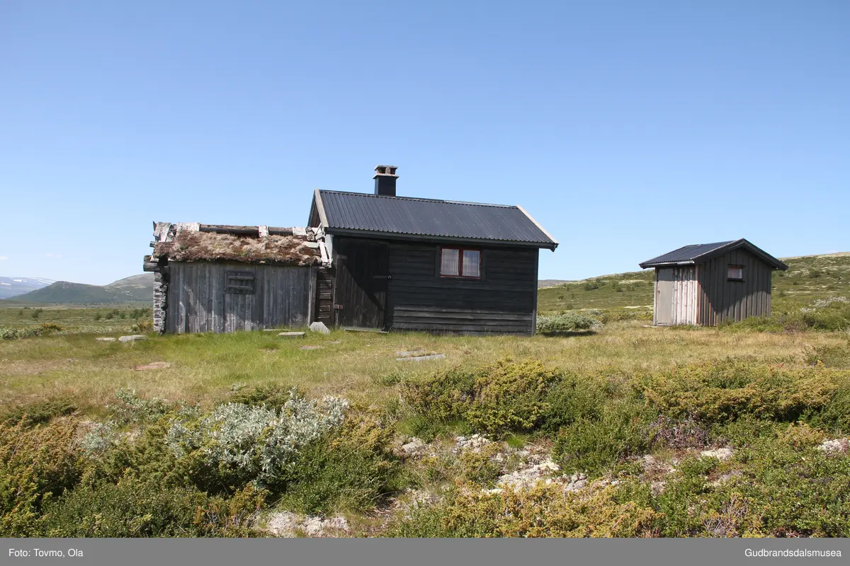 Måsåhus til Engen på Dovre. Måsåhuset står ved vestre enden av Einsethøe i Dovre.