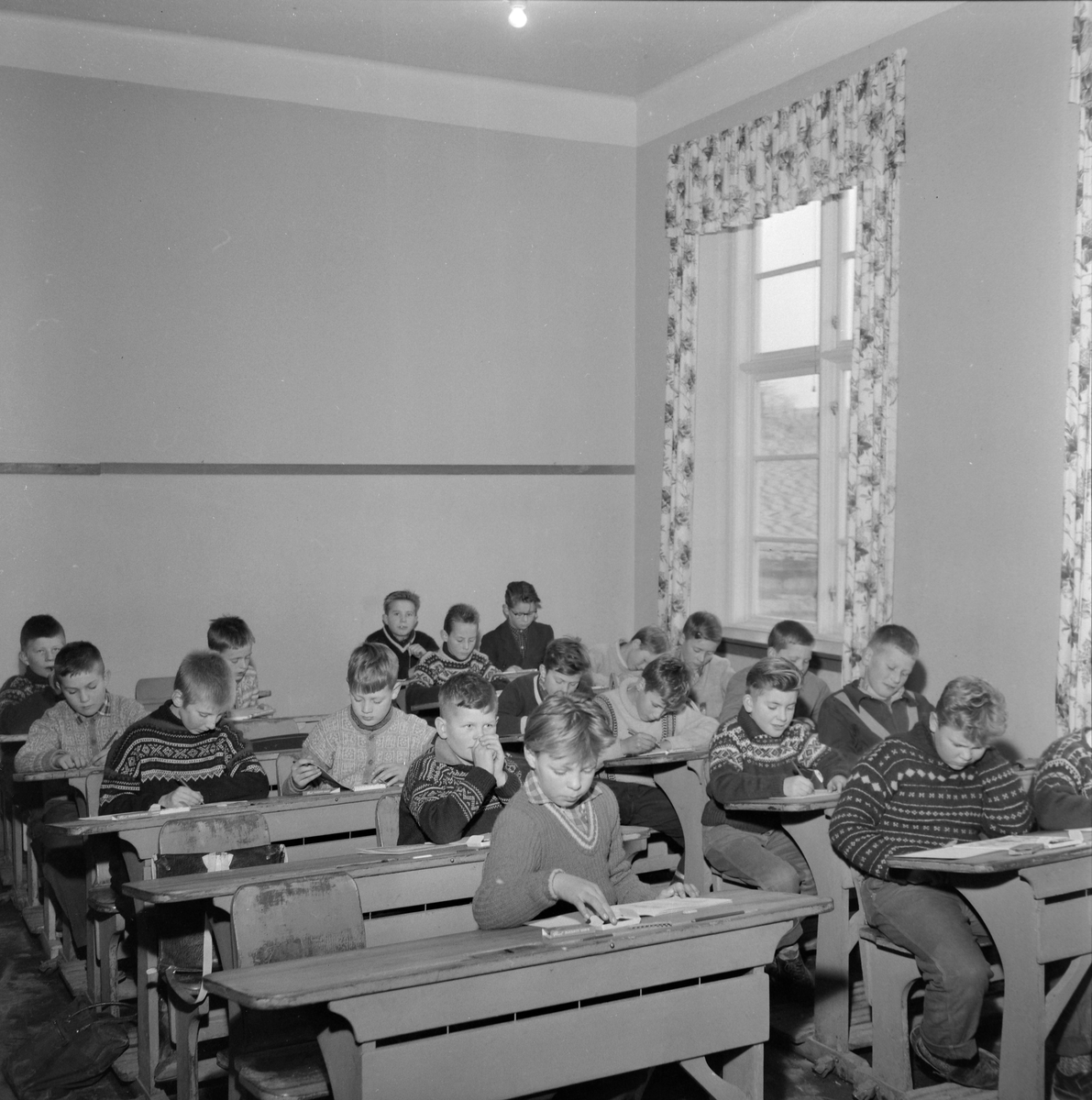 Elever fra 5. klasse Bispehaugen skole deltar i tegnekonkurranse