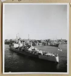 HMS Birmingham besöker Stockholm.