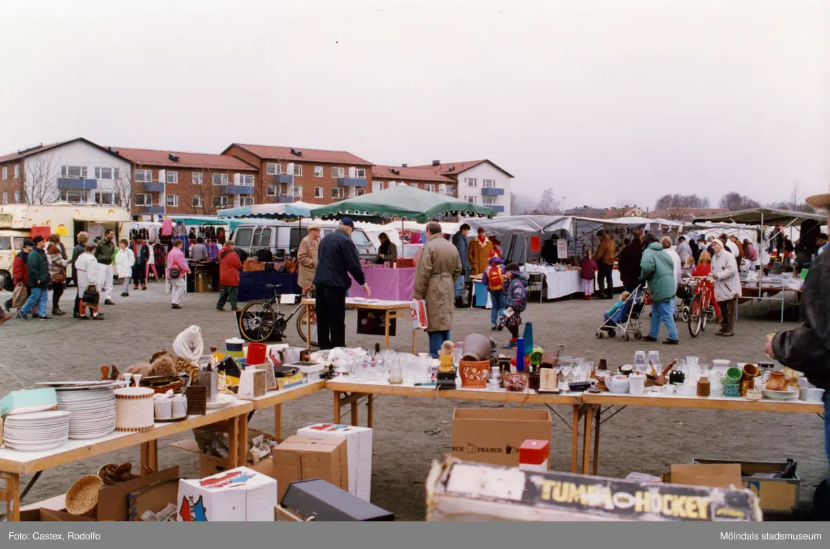 Jitex BK knallemarknad på Frejaplan i Mölndal, oktober 1993.