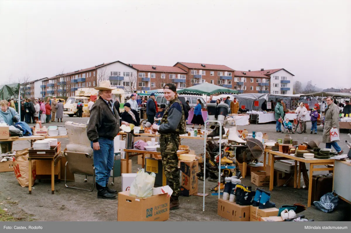 Jitex BK knallemarknad på Frejaplan i Mölndal, oktober 1993.