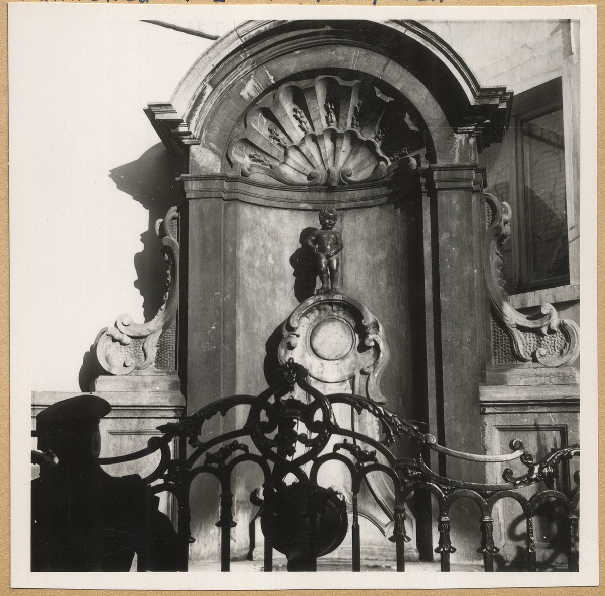Bilden visar Manneken Pis i Bryssel.