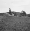 Falun, Hälla, Järlinden. Ruin och stortall norr om Kopparbergs kyrkogård.