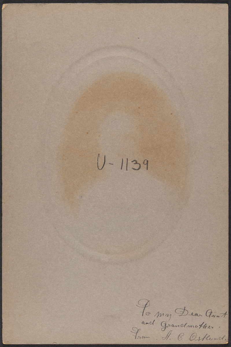 Dame med hatt
Tekst: "To my Dear Aunt and Grandmother" from A.C Ostlund