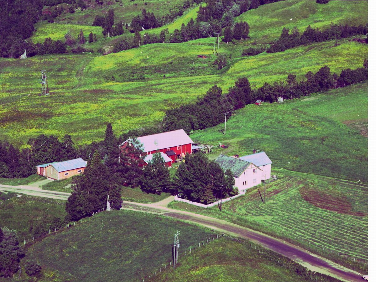 Flyfoto over Sørreisa kommune.