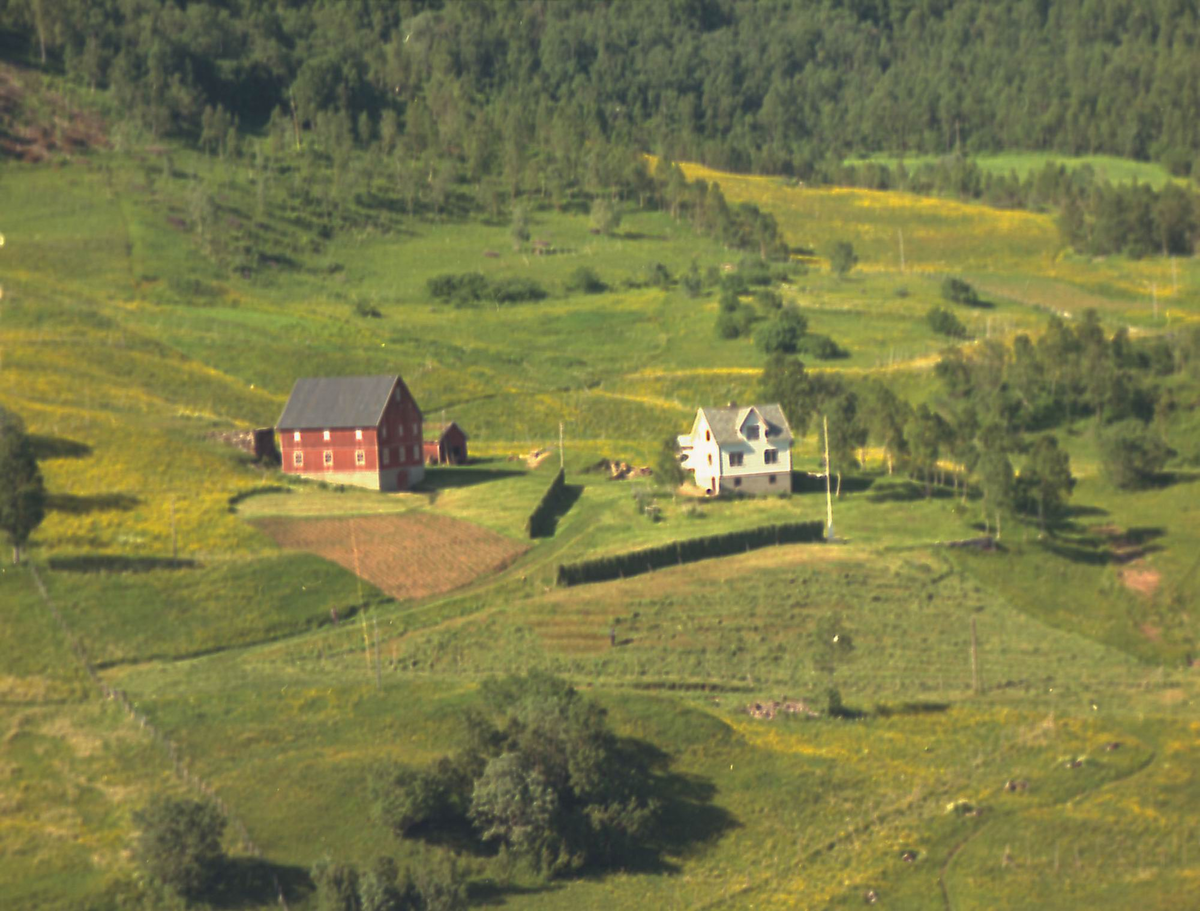 Flyfoto over Sørreisa kommune.