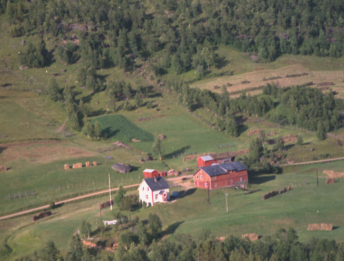 Flyfoto over Sørreisa kommune.